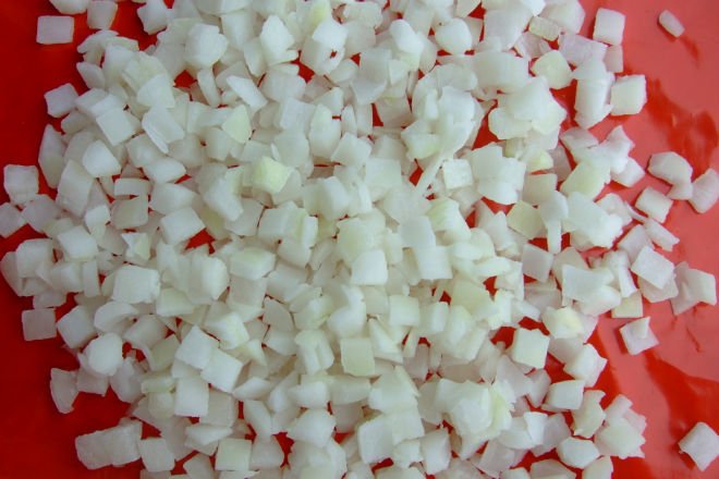 frozen onions 10x10mm 01.jpg