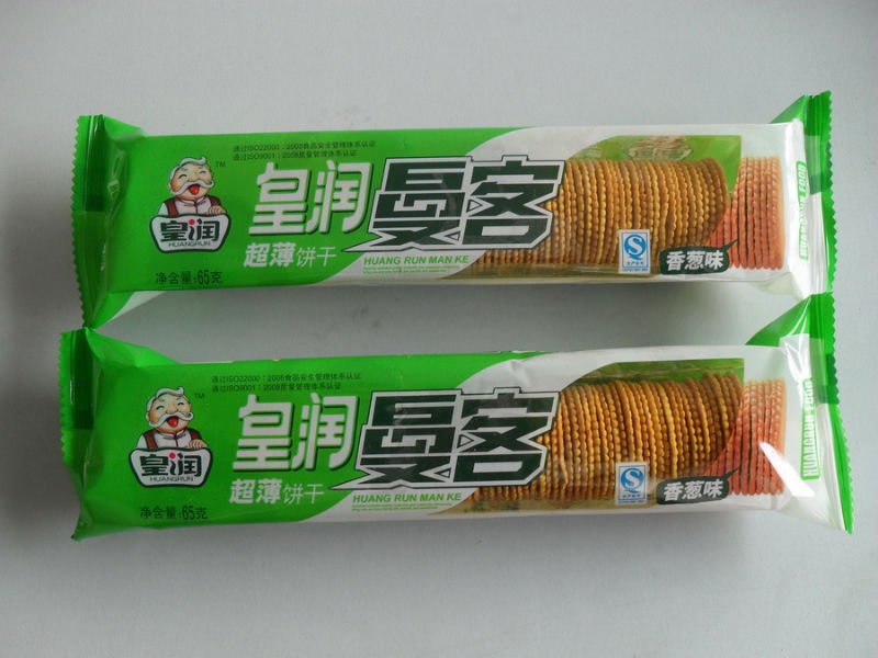 Huangrun Manke thin  crisp biscuit 65g  shallot flavor.jpg