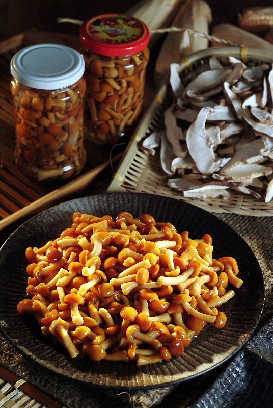 Canned Nameko.jpg