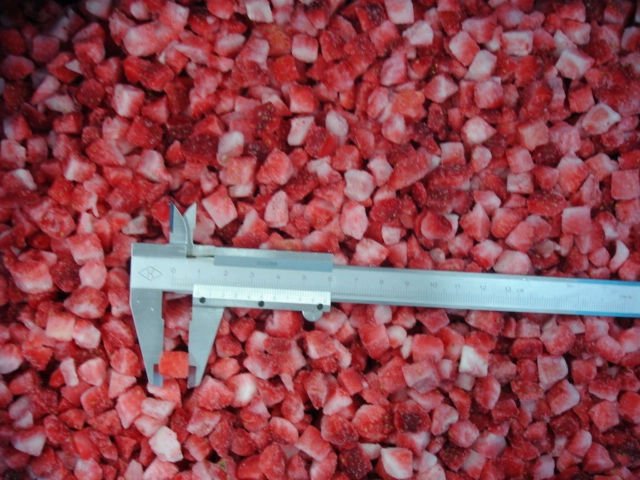 strawberry dice 10mm