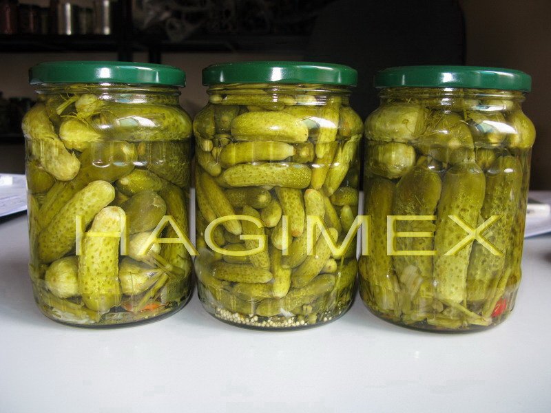 Cucumber in jar 720 ml (1)