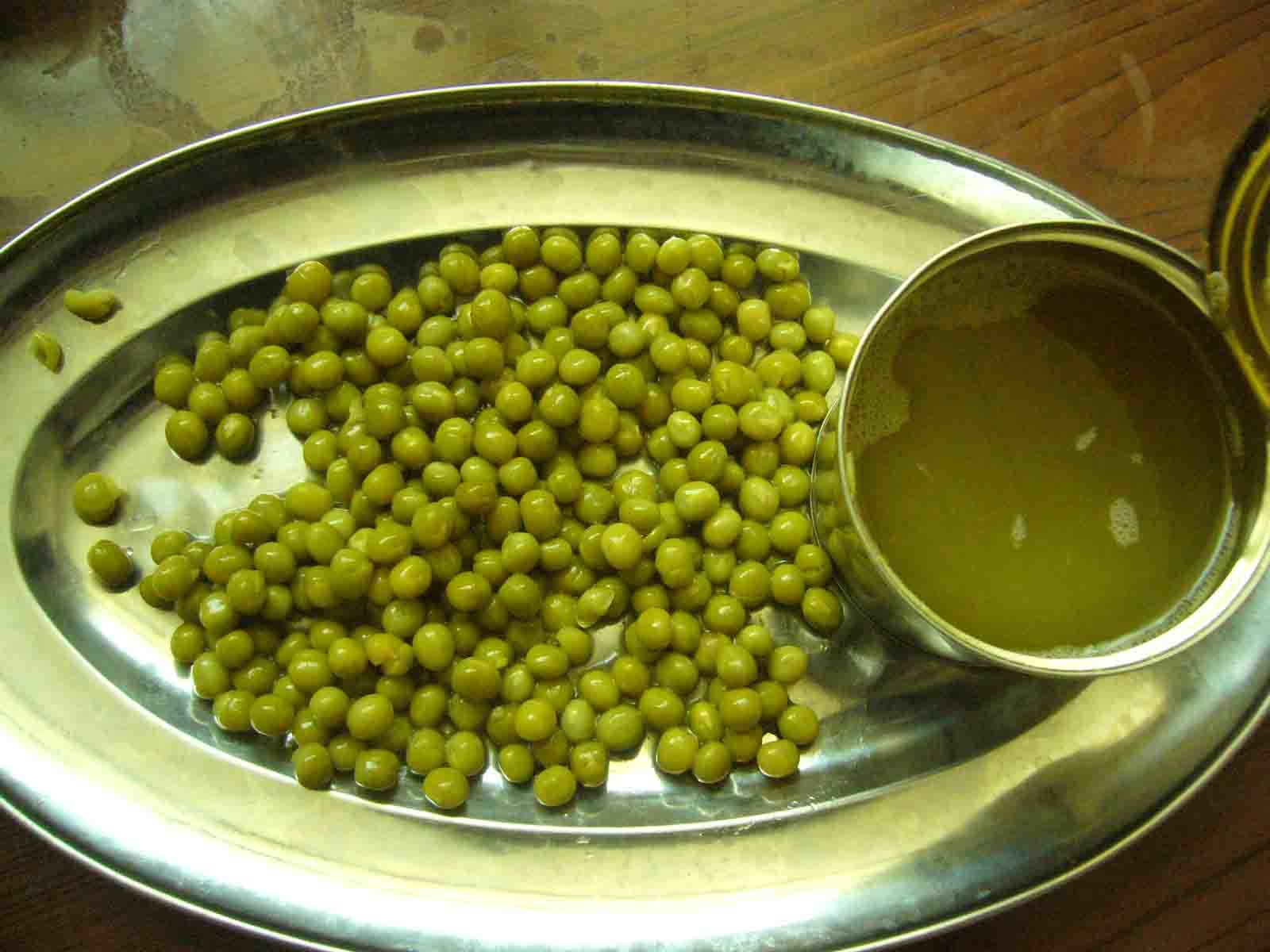 Canned-Green-Peas-With-Dry-Fresh-Materials