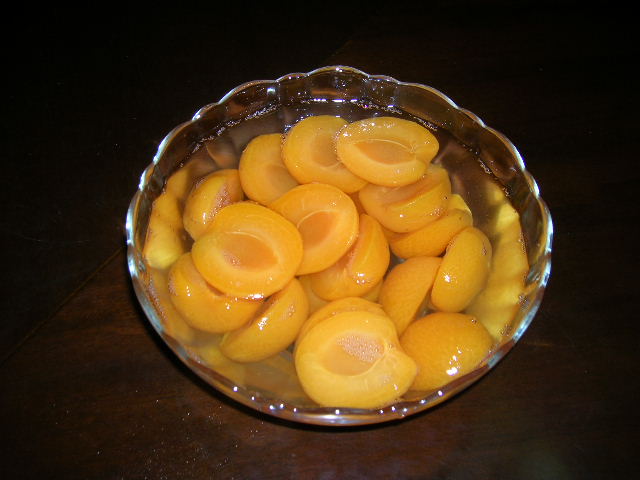 canned apricots.JPG