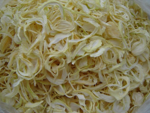 yellow onion slice.jpg