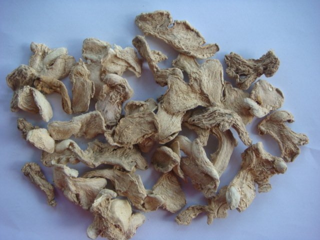 sliced dry ginger 1.JPG