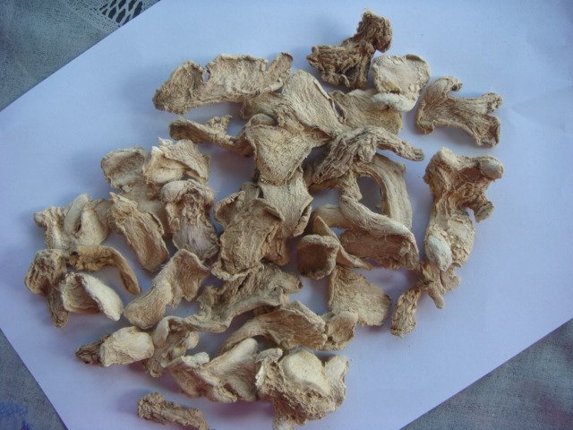 sliced dry ginger 3.JPG