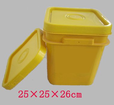 yellow barrel001.jpg