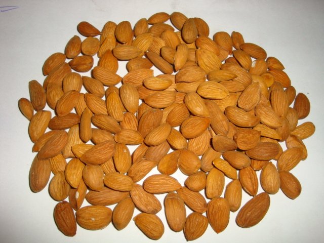 Almond Size