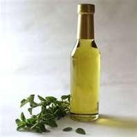 OREGANO OIL FROM THE MEDITERRANEAN REGION