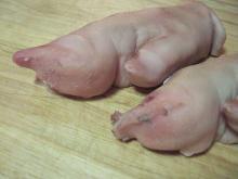 PORK FEET(PIG TROTTERS)