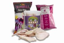 Low temperture vaccum fried onion chips (healthy snacks)