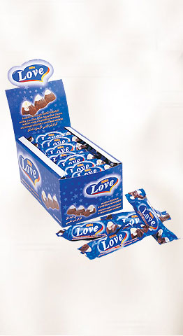 LOVE milky compound with three hazelnut and cream