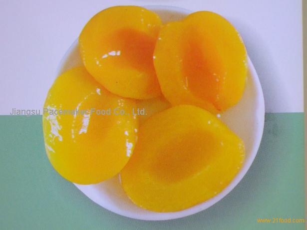 Canned yellow peach