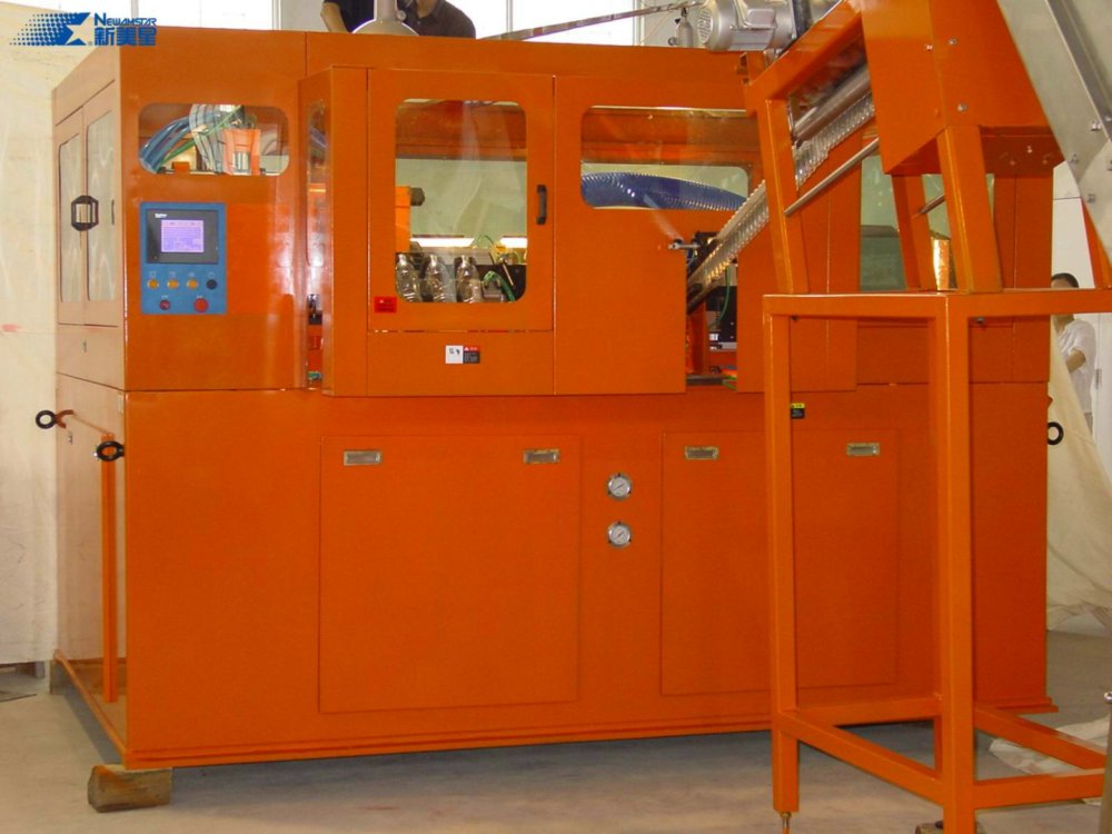 Fully-Automatic Bottle Blow Moulding Machine