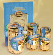 White anchovies in vinegar