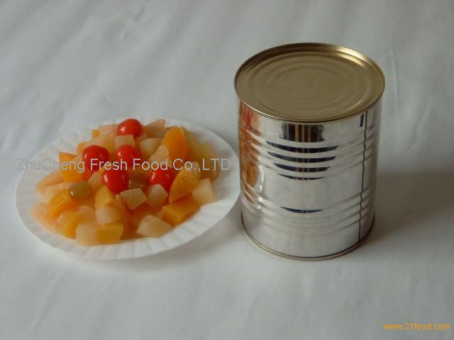 Canned fruit cocltail