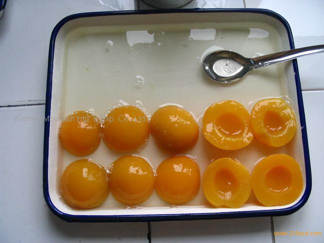 Canned Yellow peach