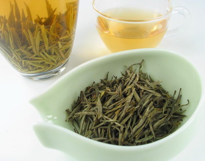Желтый чай купить. Желтый китайский чай. Зеленый чай иглы. Желтый чай рассыпной. Желтый чай Египетский.