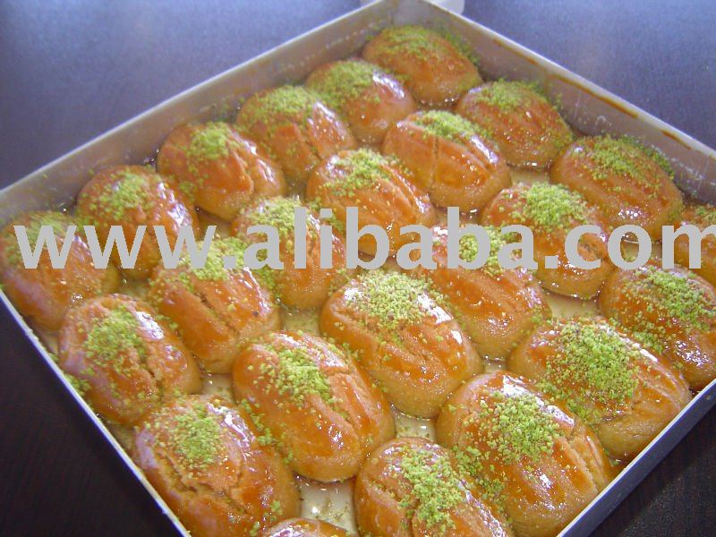 Baked farina dessert