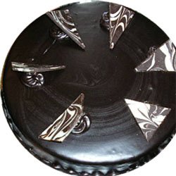 Choco Caramel Cake 2Lbs (Karachi   Lahore Only)