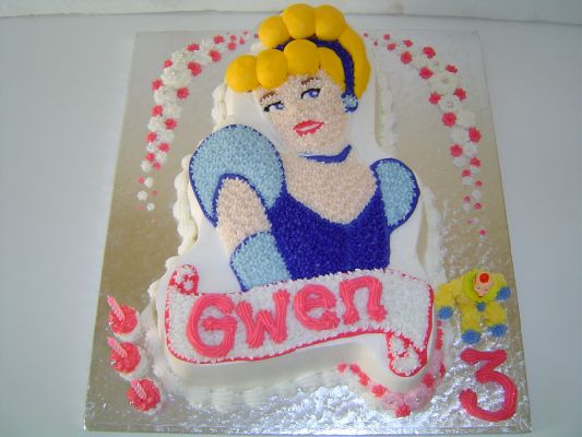 76 Cinderella cakes for girls
