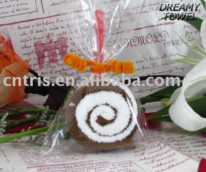 Lollipop shape towel cake