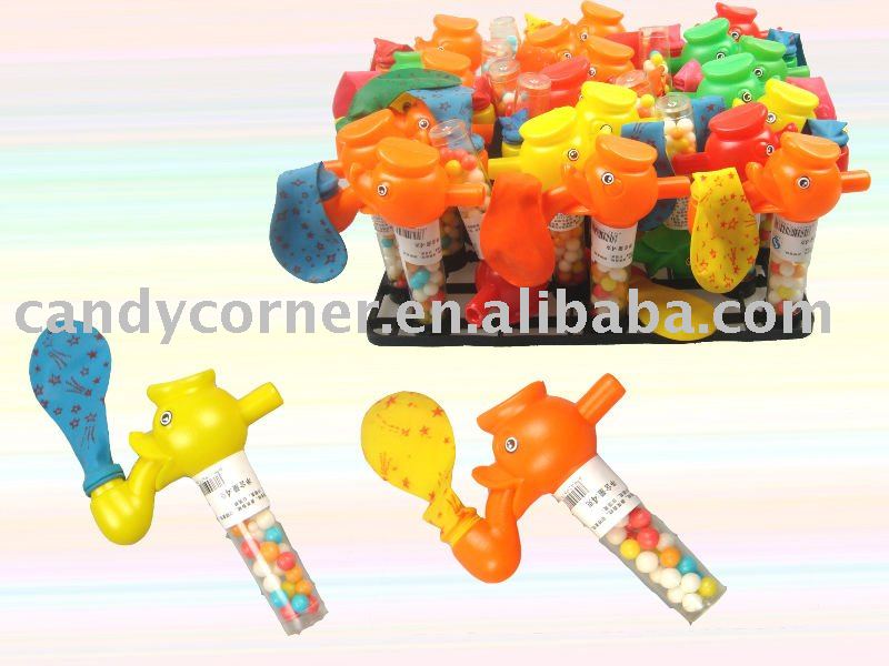  toy   candy / candy   toy (Donald Duck )