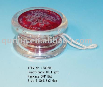 promotional gift yoyo  ball  with  light  candy toys