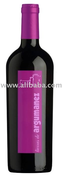 Red wine Syrah (New Wine)