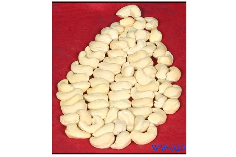 WW 320 Whole Cashew Kernels