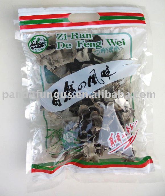 wild  whole   straw   mushrooms 