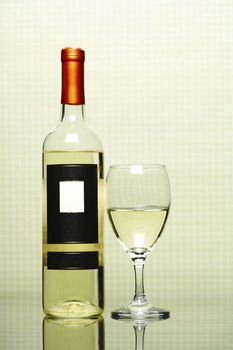 The best Spanish  wine , bottled or in  bulk 