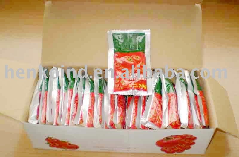 Tomato paste in pouch