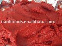  tomato   sauce  in  drum 