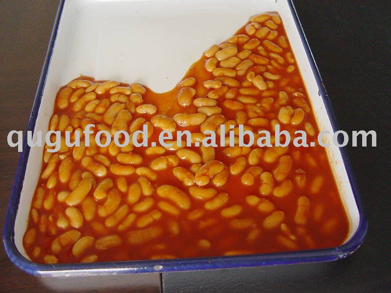 canned food canned beans in tomato sauce