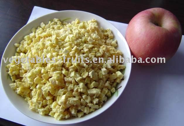 Dried apple dices