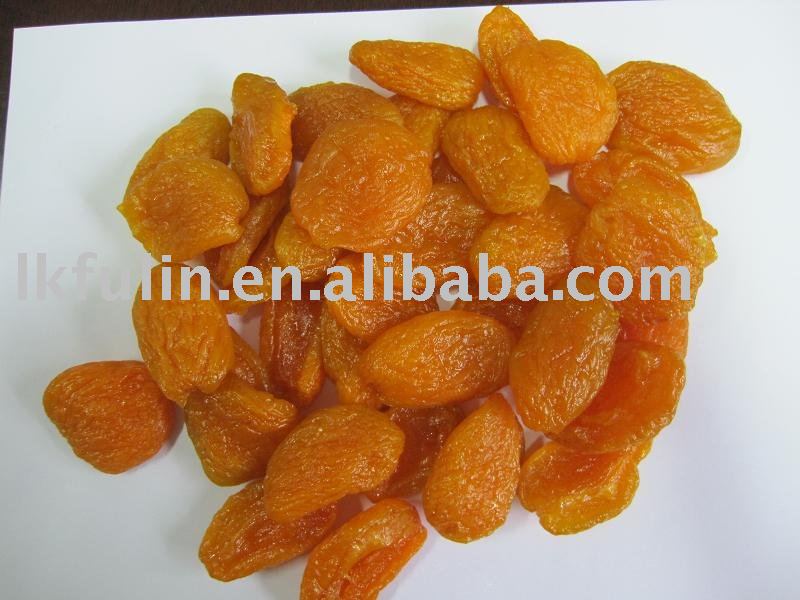Yellow preserved apricot