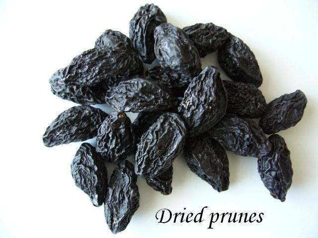 Dried 100% NATURAL Prunes With Pits