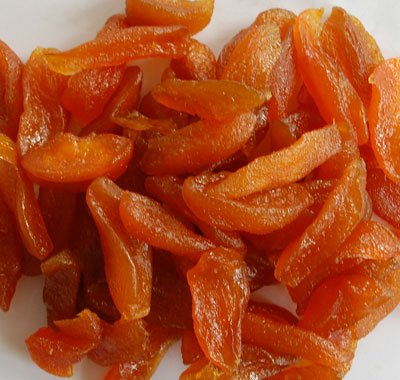 Preserved yellow peach chip