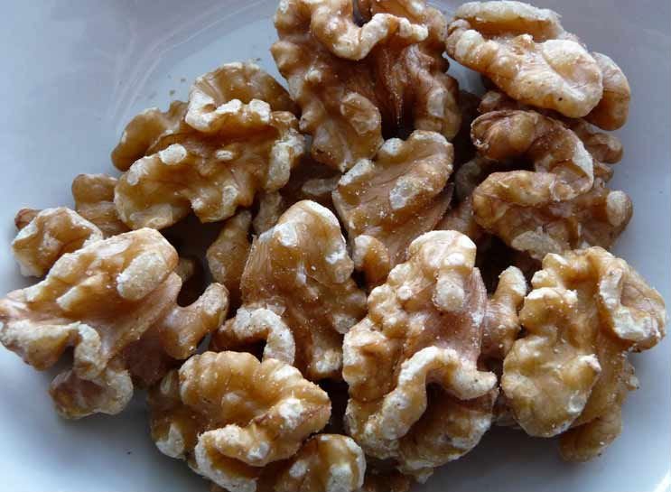 WALNUT KERNELL