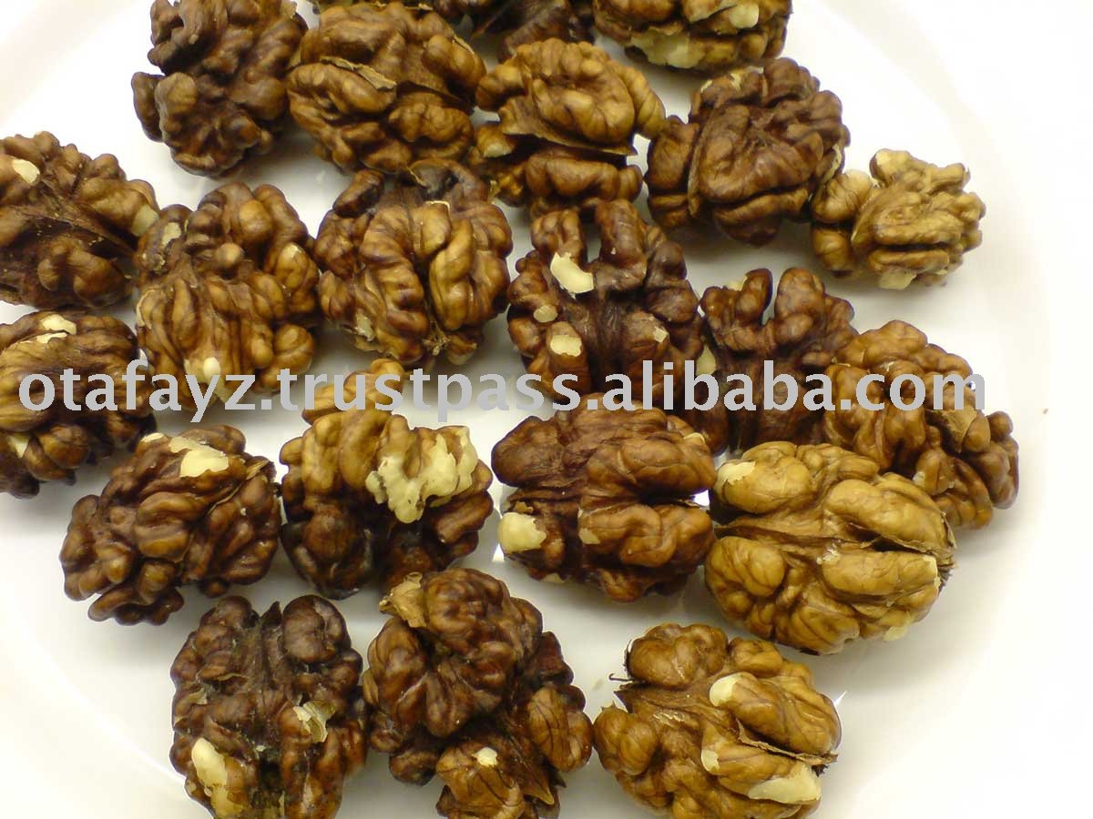 Walnut Kernels Dark Colour