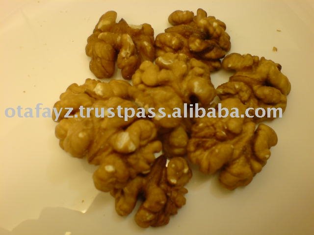 Walnut Kernels