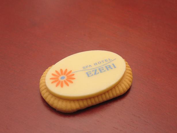 biscuit  with  chocolate  and  print ing