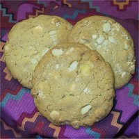 Macadamia Vanilla Chip Cookies (12 baked 4-5")