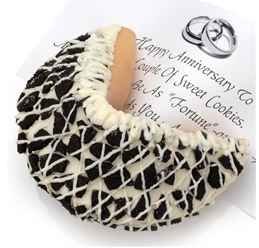  Oreo ? Cookies    Cream Giant Fortune Cookie