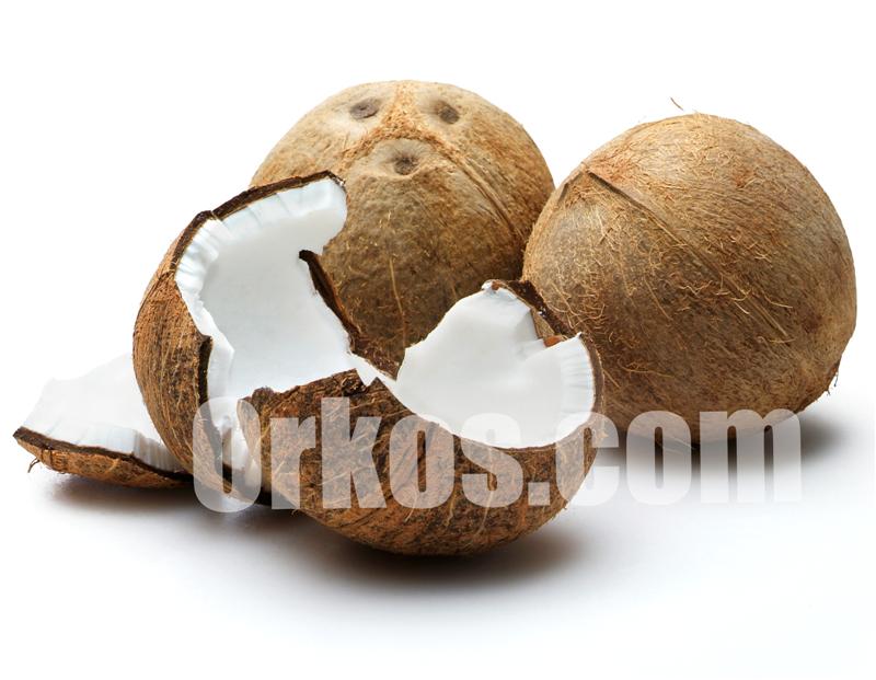dried and fresh coconuts free of chemical treatments