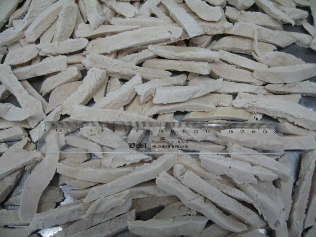 Fully cooked steamed chicken breast strips, 12 mm