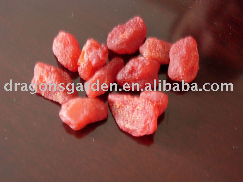 dried strawberry red
