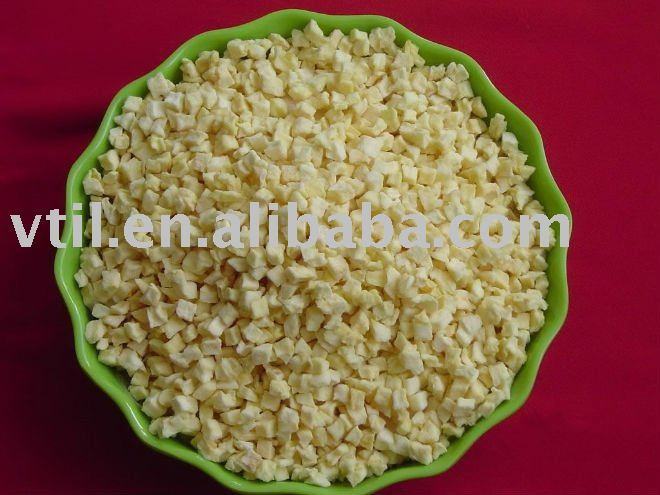 Dried apple dices