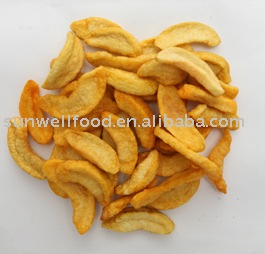 Low Temperature Vacuum Fried Yellow Peach chips ( Healthy Snack)